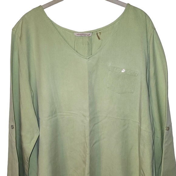 Soft Surroundings Tencel Margarita Green With Roll Tab Sleeves - Picture 3 of 8